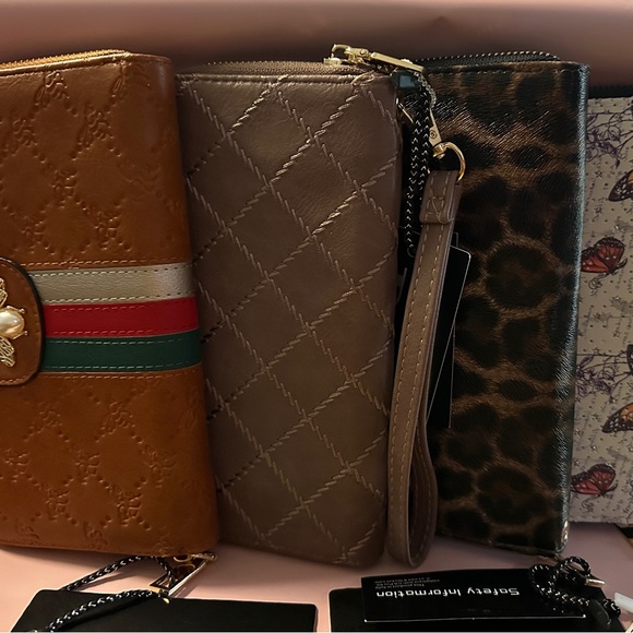 Wallets Bundle of 4 NWT - Picture 1 of 7